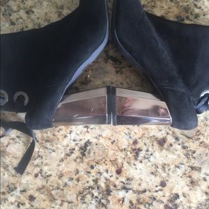 Shoes - Ankle boots Shoes - Ankle boots